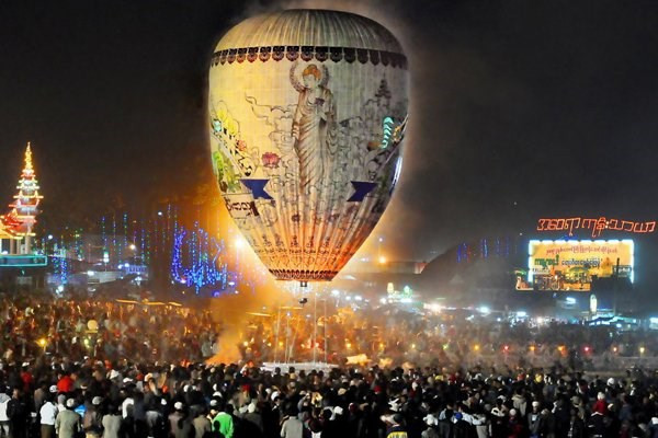 Le festival de montgolfières du Myanmar reprend après trois ans d'interruption ảnh 1 Le festival de montgolfières du Myanmar reprend après trois ans d'interruption ảnh 1