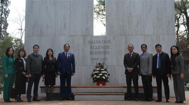 Le Vietnam et le Chili sont déterminés à renforcer leurs relations d’amitié et de coopération ảnh 2 Le Vietnam et le Chili sont déterminés à renforcer leurs relations d’amitié et de coopération ảnh 2