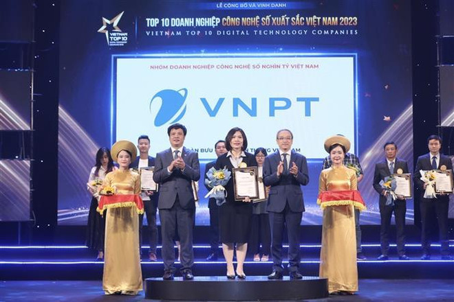 Les 10 meilleures entreprises du numérique du Vietnam en 2023 à l'honneur ảnh 1 Les 10 meilleures entreprises du numérique du Vietnam en 2023 à l'honneur ảnh 1