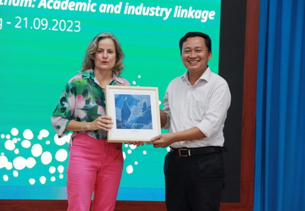 Des universités de Khanh Hoa recherchent un partenariat plus solide avec leurs homologues australiennes ảnh 1 Des universités de Khanh Hoa recherchent un partenariat plus solide avec leurs homologues australiennes ảnh 1