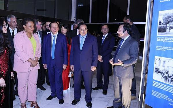 Le PM Pham Minh Chinh assiste à une exposition sur le Président Ho Chi Minh au Brésil ảnh 1 Le PM Pham Minh Chinh assiste à une exposition sur le Président Ho Chi Minh au Brésil ảnh 1