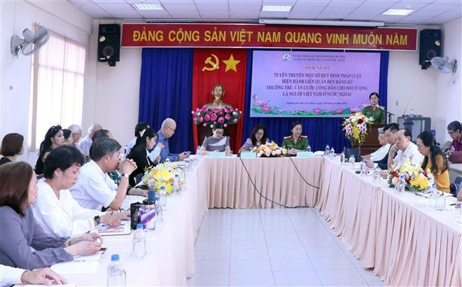 Diffusion d’informations juridiques auprès de la communauté vietnamienne à l’étranger ảnh 1 Diffusion d’informations juridiques auprès de la communauté vietnamienne à l’étranger ảnh 1
