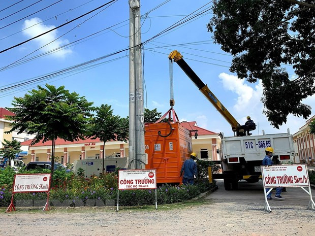 Ho Chi Minh-Ville achève l'alimentation électrique prioritaire aux hôpitaux de campagne ảnh 1 Ho Chi Minh-Ville achève l'alimentation électrique prioritaire aux hôpitaux de campagne ảnh 1