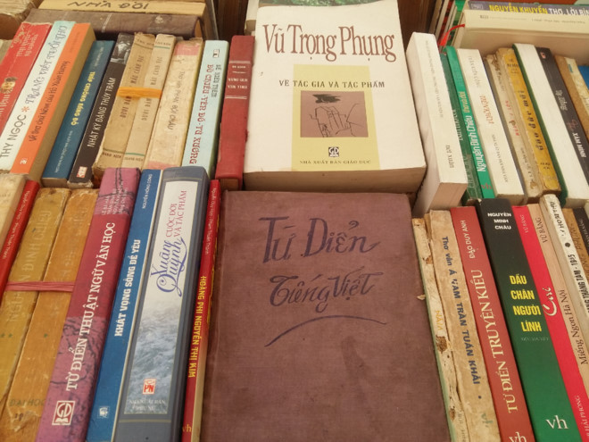 Vieux livres, nouvelles connaissances ảnh 1
