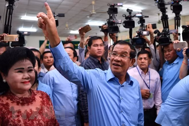 Le PM thaïlandais congratule le Cambodge pour les élections réussies ảnh 1