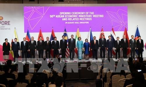 L'ASEAN s'efforce de promouvoir sa communauté économique ảnh 1 L'ASEAN s'efforce de promouvoir sa communauté économique ảnh 1