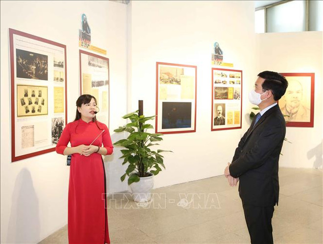 Commémoration du 150e anniversaire de la naissance de V.I.Lénine ảnh 1 Commémoration du 150e anniversaire de la naissance de V.I.Lénine ảnh 1