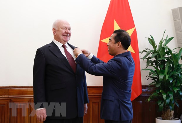L’ancien ambassadeur russe apprécie les perspectives du partenariat Vietnam-Russie ảnh 1 L’ancien ambassadeur russe apprécie les perspectives du partenariat Vietnam-Russie ảnh 1