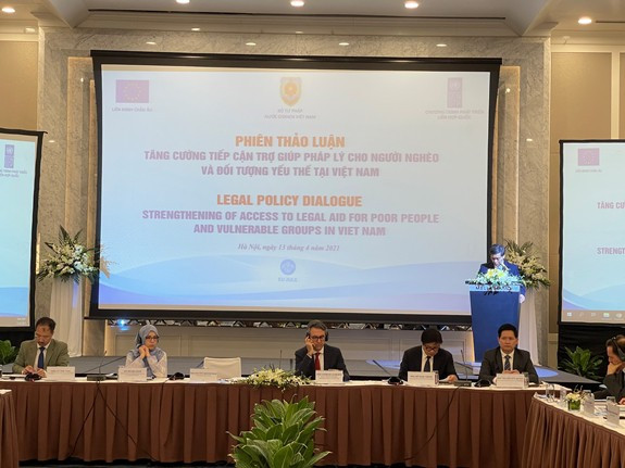 Le Vietnam s’applique à améliorer la qualité des services d’aide juridique aux personnes vulnérables ảnh 1 Le Vietnam s’applique à améliorer la qualité des services d’aide juridique aux personnes vulnérables ảnh 1