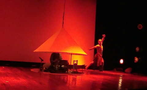 Le spectacle Nón pour la première fois sur scène à Hanoi ảnh 1 Le spectacle Nón pour la première fois sur scène à Hanoi ảnh 1