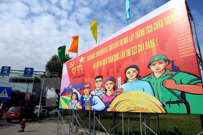 Aspiration à des décisions judicieuses et créatives du Parti ảnh 1