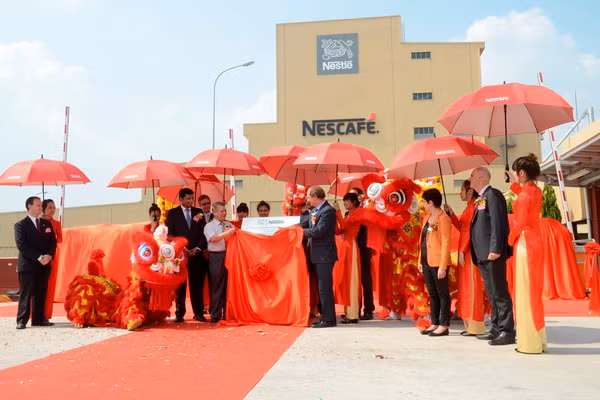 Nestlé augmente ses investissements au Vietnam ảnh 1