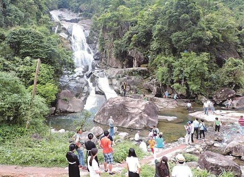 Le tourisme prend son essor à Binh Liêu, dans le Nord ảnh 1 Le tourisme prend son essor à Binh Liêu, dans le Nord ảnh 1