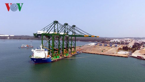 Le Vietnam exporte des portiques sur rail pour charges lourdes en Inde ảnh 1 Le Vietnam exporte des portiques sur rail pour charges lourdes en Inde ảnh 1