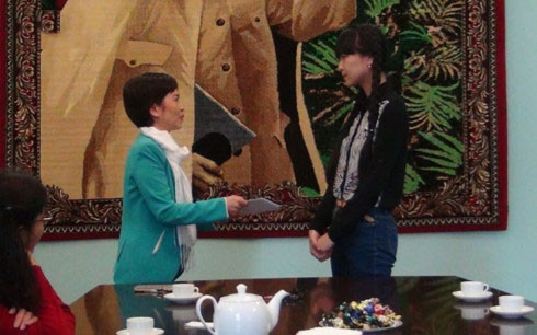 Une Vietnamienne obtient la médaille d’or aux épreuves du Bac russe 2017 ảnh 1 Une Vietnamienne obtient la médaille d’or aux épreuves du Bac russe 2017 ảnh 1
