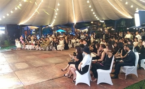 «Minuit à Paris», soirée des anciens étudiants vietnamiens en France à Hanoï ảnh 2 «Minuit à Paris», soirée des anciens étudiants vietnamiens en France à Hanoï ảnh 2