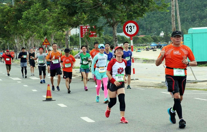 Dà Nang: plus de 9.000 personnes participent au marathon international Manulife ảnh 1 Dà Nang: plus de 9.000 personnes participent au marathon international Manulife ảnh 1