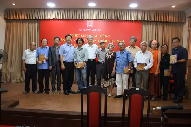 Rencontre d’écrivains vietnamiens et taïwanais ảnh 1 Rencontre d’écrivains vietnamiens et taïwanais ảnh 1