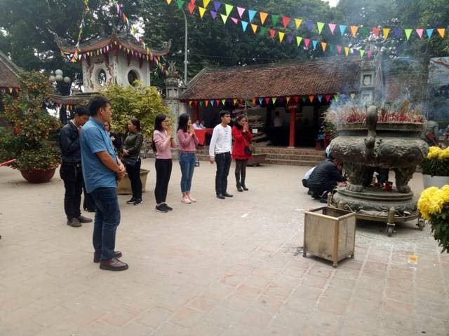 Là-haut, le génie de la montagne Tan Viên trône dans son panthéon ảnh 1