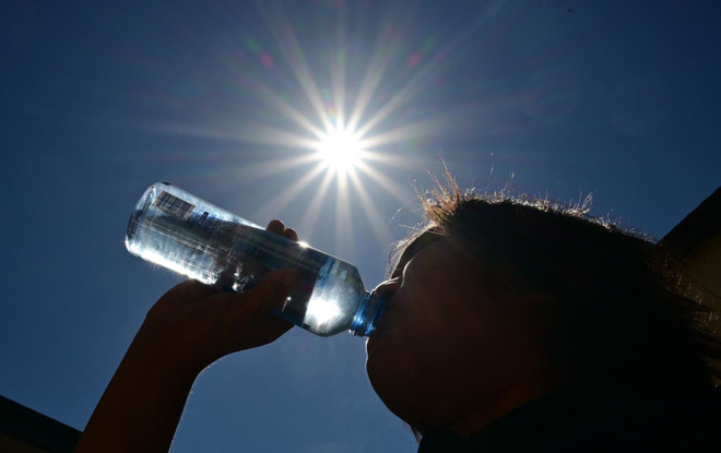 De nombreuses villes et provinces enregistre un indice UV nocif très élevé ảnh 1 De nombreuses villes et provinces enregistre un indice UV nocif très élevé ảnh 1