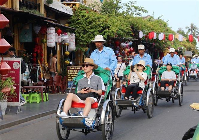 La Suisse aide Quang Nam à développer le tourisme vert ảnh 1 La Suisse aide Quang Nam à développer le tourisme vert ảnh 1