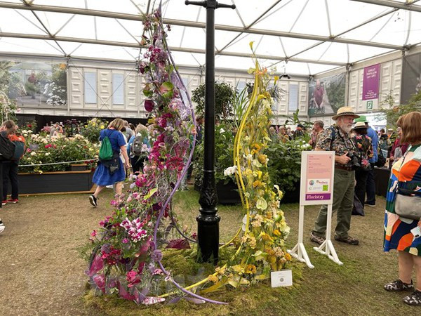 Une Vietnamienne remporte le prix du concours floral le plus prestigieux au monde ảnh 1 Une Vietnamienne remporte le prix du concours floral le plus prestigieux au monde ảnh 1