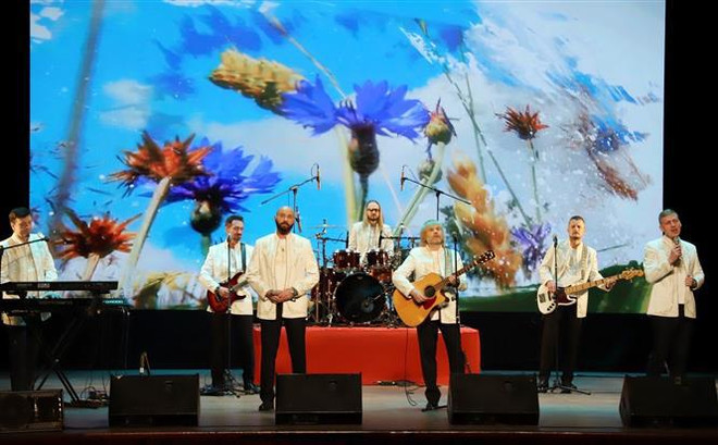 Renforcement de la coopération culturelle et artistique entre le Vietnam et la Biélorussie ảnh 1