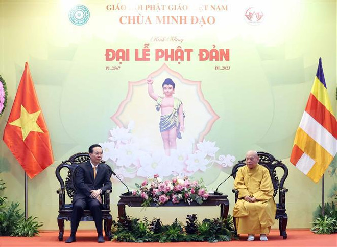 Journée du Vesak : Le chef de l’Etat rencontre des bouddhistes à Ho Chi Minh-Ville ảnh 3 Journée du Vesak : Le chef de l’Etat rencontre des bouddhistes à Ho Chi Minh-Ville ảnh 3