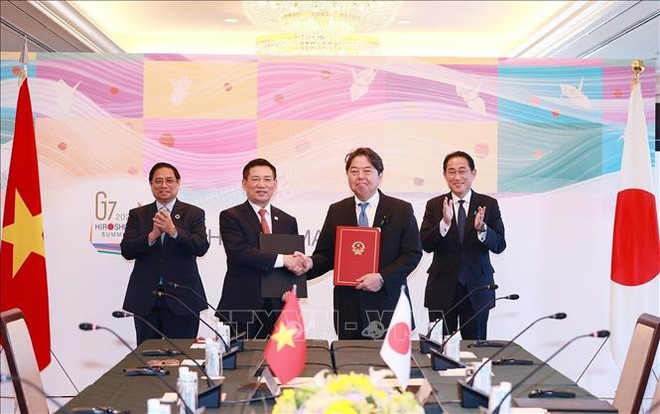Le PM Pham Minh Chinh s’entretient avec son homologue japonais Kishida Fumio ảnh 3 Le PM Pham Minh Chinh s’entretient avec son homologue japonais Kishida Fumio ảnh 3