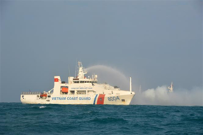 La deuxième patrouille conjointe entre les Garde-côtes vietnamiens et chinois courronnée de succès ảnh 1 La deuxième patrouille conjointe entre les Garde-côtes vietnamiens et chinois courronnée de succès ảnh 1