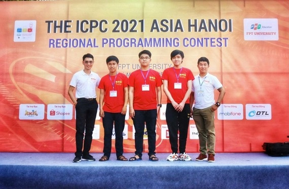 Des étudiants vietnamiens en tête du concours mondial de programmation IEEExtreme ảnh 1