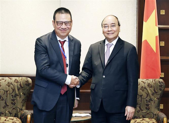 Le président Nguyen Xuan Phuc rencontre des dirigeants de grandes entreprises thaïlandaises ảnh 1 Le président Nguyen Xuan Phuc rencontre des dirigeants de grandes entreprises thaïlandaises ảnh 1