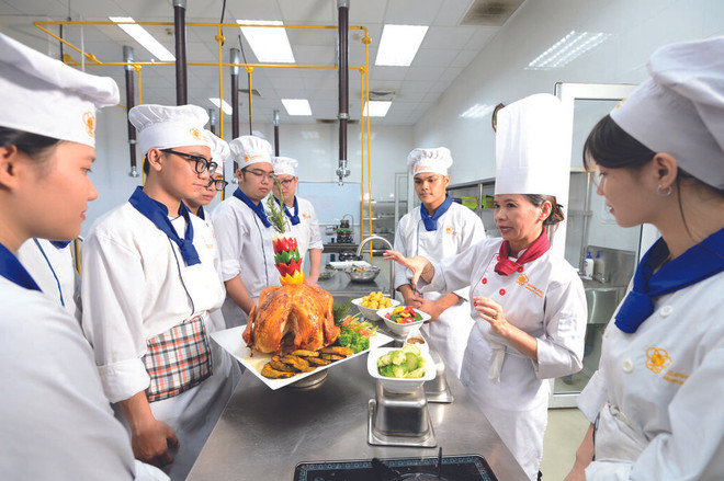 L’École d’hôtellerie-restauration Saigontourist fait toujours rêver ảnh 2