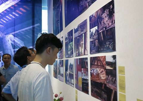 La maison commune du Nord à travers une exposition à Hanoi ảnh 1