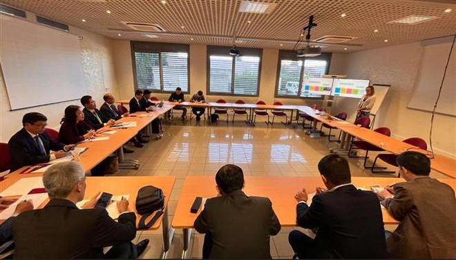 Le Vietnam s’intéresse aux expériences françaises en innovation et propriété intellectuelle ảnh 2 Le Vietnam s’intéresse aux expériences françaises en innovation et propriété intellectuelle ảnh 2