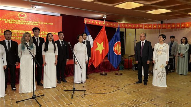 L'Ambassade du Vietnam en France célèbre le 77e anniversaire de la Fête Nationale ảnh 3 L'Ambassade du Vietnam en France célèbre le 77e anniversaire de la Fête Nationale ảnh 3