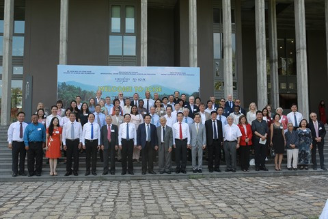 Science, éthique et développement humain au menu d’un colloque à Quy Nhon ảnh 2 Science, éthique et développement humain au menu d’un colloque à Quy Nhon ảnh 2