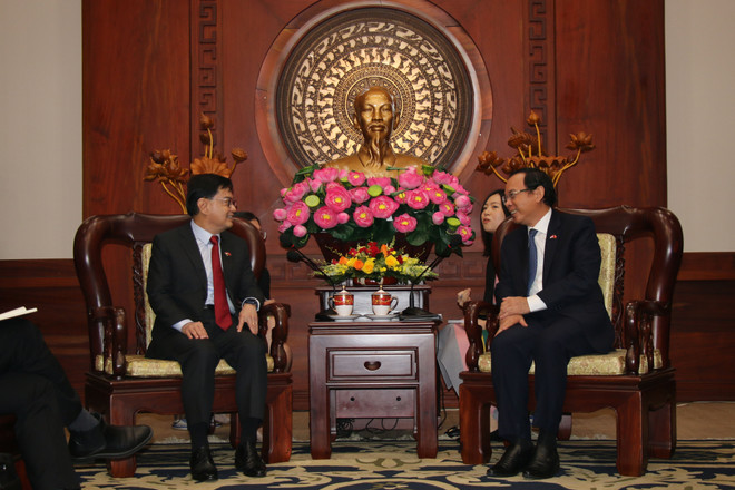 Promouvoir une coopération multiforme entre Ho Chi Minh- Ville et Singapour ảnh 1 Promouvoir une coopération multiforme entre Ho Chi Minh- Ville et Singapour ảnh 1
