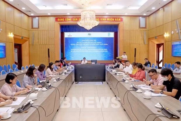 Lancement d'un manuel sur la transformation numérique pour les PME ảnh 1