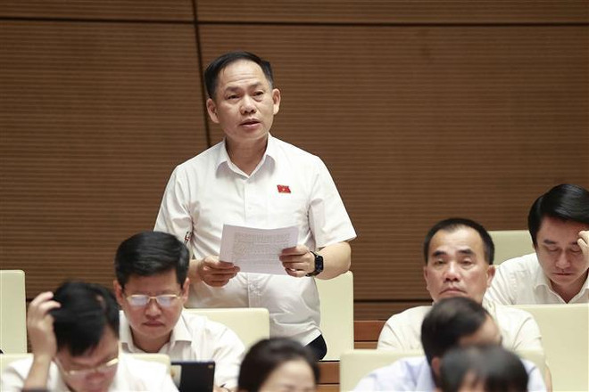 Assemblée nationale : les législateurs discutent du projet de loi foncière (modifiée) ảnh 2 Assemblée nationale : les législateurs discutent du projet de loi foncière (modifiée) ảnh 2
