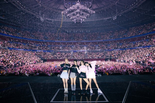 BlackPink aura deux soirées de représentation au stade My Dinh à Hanoï ảnh 1