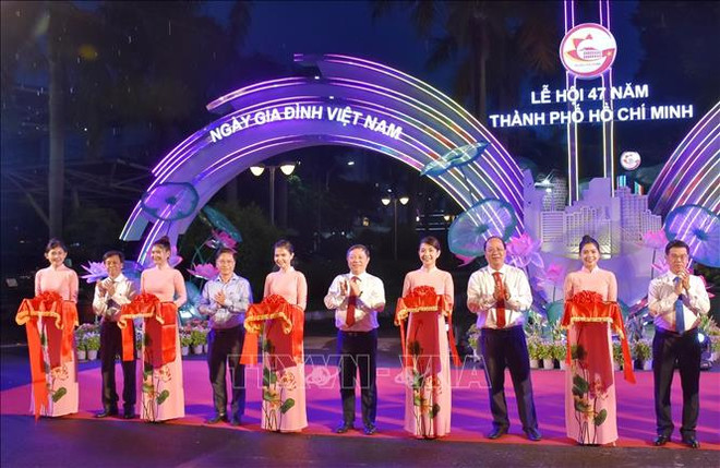 Hô Chi Minh-Ville soufle ses 325 bougies ảnh 1 Hô Chi Minh-Ville soufle ses 325 bougies ảnh 1