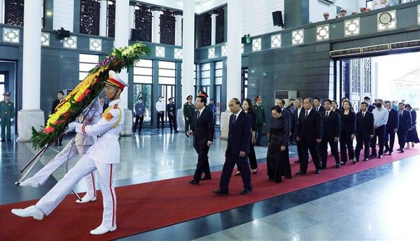 Sentiments des amis internationaux pour l'ancien vice-Premier ministre Vu Khoan ảnh 1 Sentiments des amis internationaux pour l'ancien vice-Premier ministre Vu Khoan ảnh 1