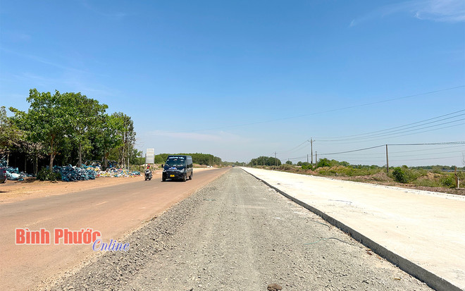 Binh Phuoc examinera six projets BOT et BT dans la localité ảnh 2 Binh Phuoc examinera six projets BOT et BT dans la localité ảnh 2