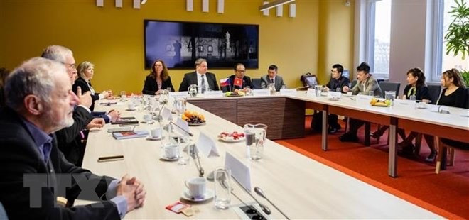 Le Vietnam et la République tchèque coopèrent plus sur l’éducation et la formation ảnh 2 Le Vietnam et la République tchèque coopèrent plus sur l’éducation et la formation ảnh 2