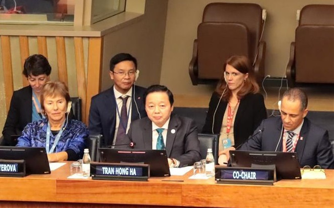 Poursuite des activités du vice-PM Tran Hong Ha à la Conférence des Nations Unies sur l'eau ảnh 1 Poursuite des activités du vice-PM Tran Hong Ha à la Conférence des Nations Unies sur l'eau ảnh 1
