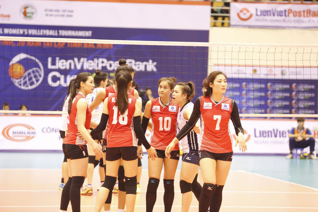 Volley-ball féminin : LienVienPostBank remporte son tournoi ảnh 1 Volley-ball féminin : LienVienPostBank remporte son tournoi ảnh 1