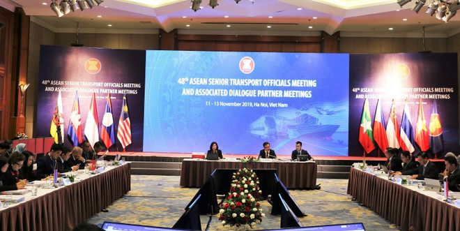 Ouverture de la 48e réunion des hauts officiels des Transports de l’ASEAN à Hanoï ảnh 1