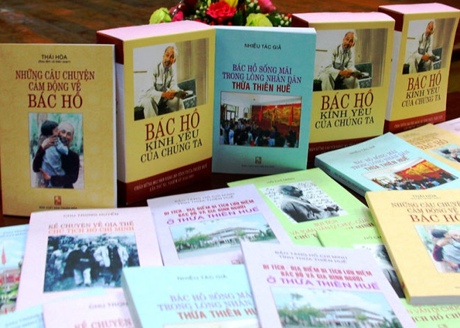 Publication d’une collection de livres sur l’Oncle Ho ảnh 1 Publication d’une collection de livres sur l’Oncle Ho ảnh 1