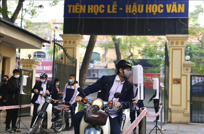 Le Premier ministre Pham Minh Chinh ordonne un déploiement plus rapide de la vaccination ảnh 2 Le Premier ministre Pham Minh Chinh ordonne un déploiement plus rapide de la vaccination ảnh 2